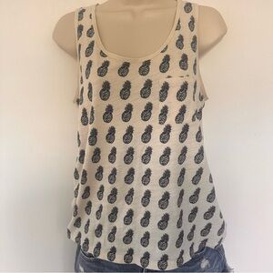 Women’s J. Crew Cream and Navy Blue Pineapple Cotton Tank Top Pocket Size XS